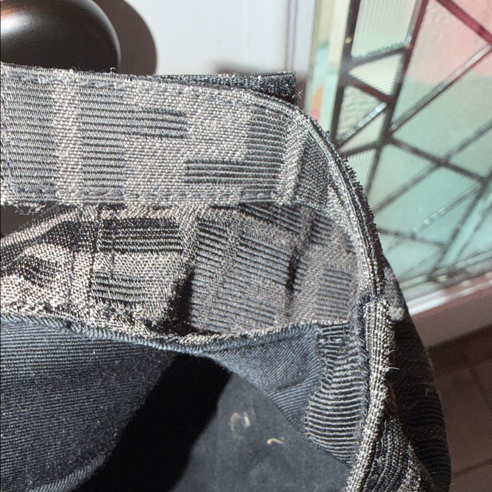 Authentic FENDI Baseball Cap in Black/Brown and black interior - Picture 6 of 12